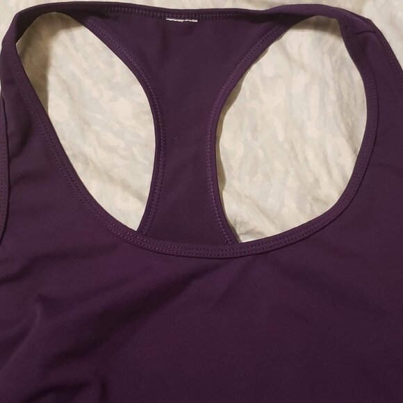 Fabletics Purple Cinched sided longer tank top size L - Picture 6 of 9